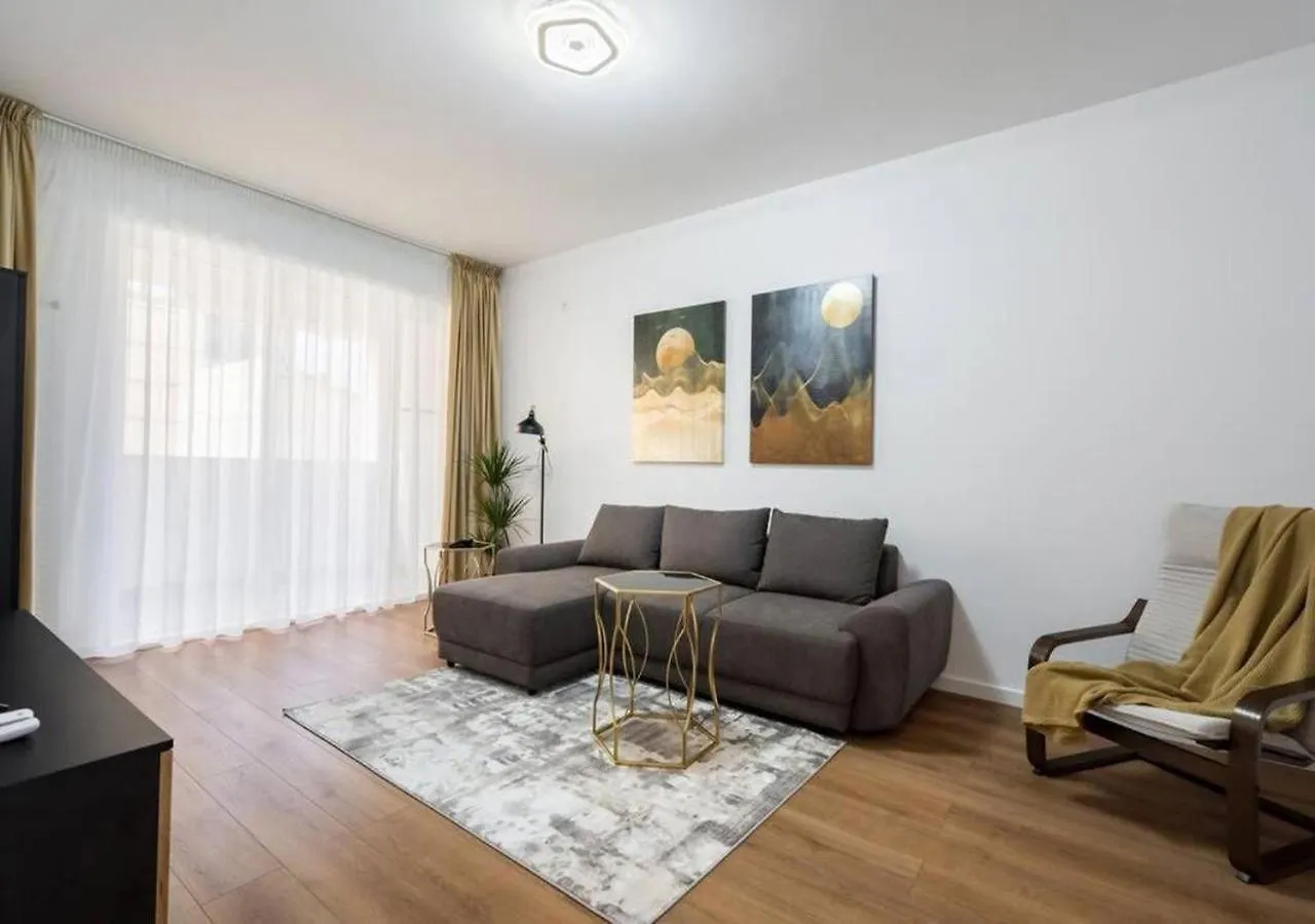 Bonita - Chic Urban Retreat With Private Balcony Apartment Bucureşti