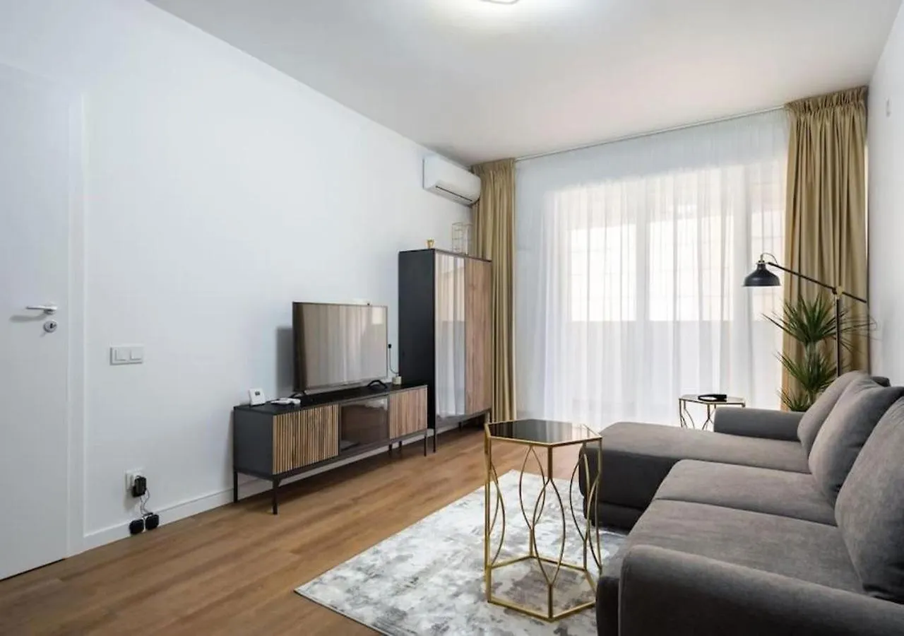 Bonita - Chic Urban Retreat With Private Balcony Apartment Bucureşti 0*,
