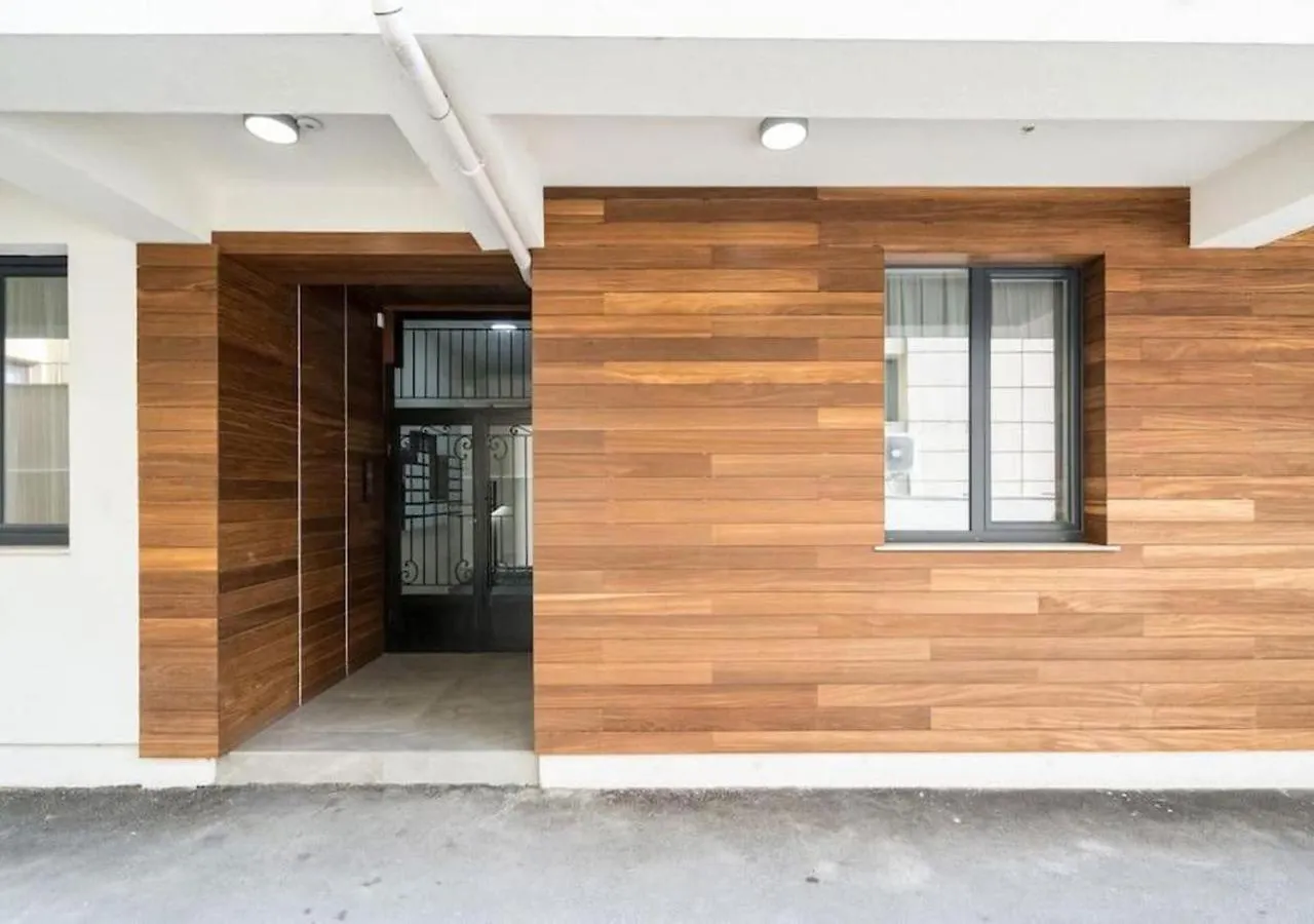 Bonita - Chic Urban Retreat With Private Balcony Apartment Bucureşti